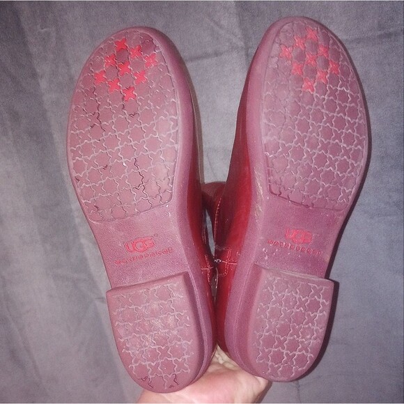 Ugg Burgundy Waterproof Rain Snow Boots Size 6 EUC - Picture 11 of 12